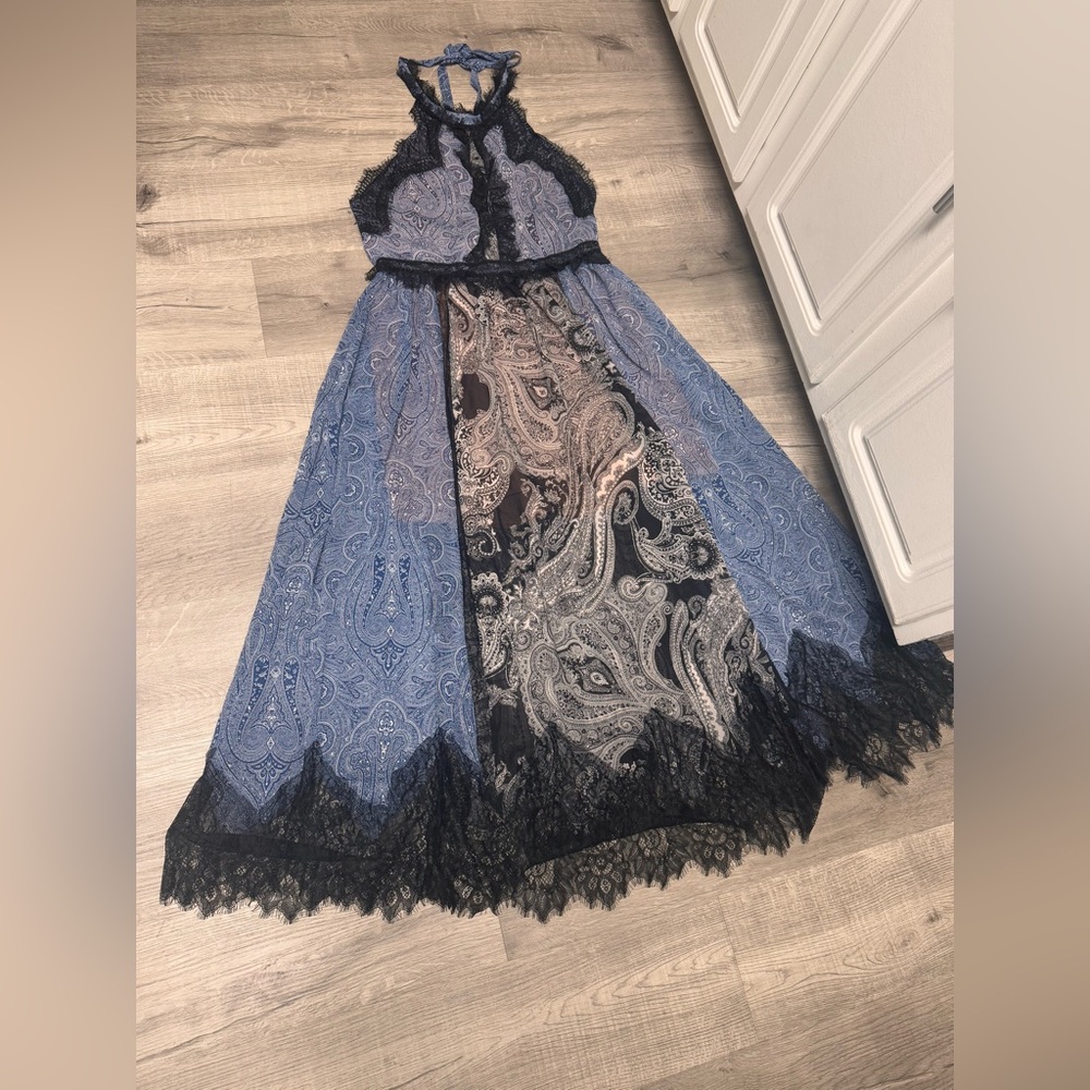 Zara Black and Blue Lace Backless Dress - Picture 6 of 16